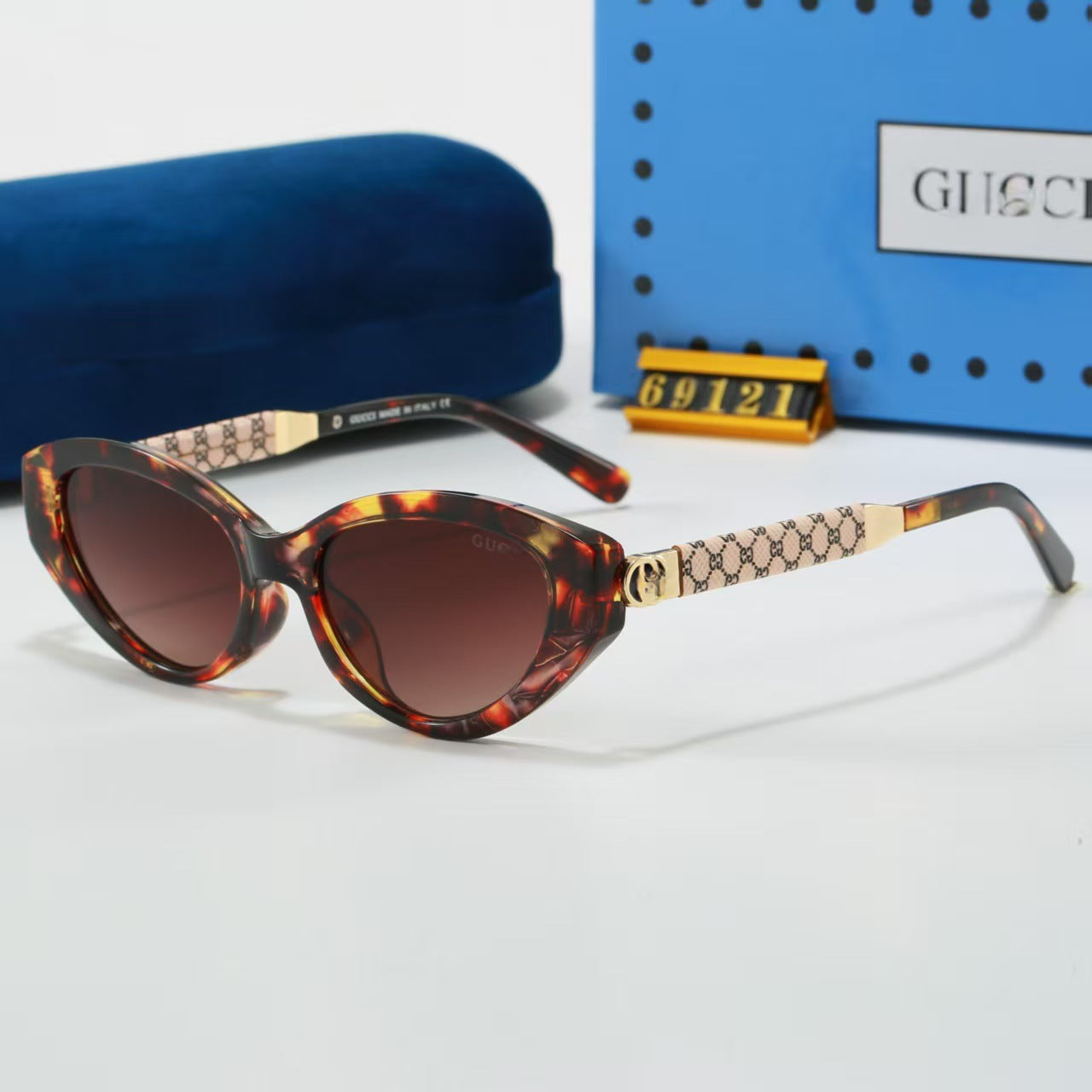 Gafas de sol de montura pequeña con ojo de gato 2025, protección UV premium, gafas ligeras de lujo para vacaciones,