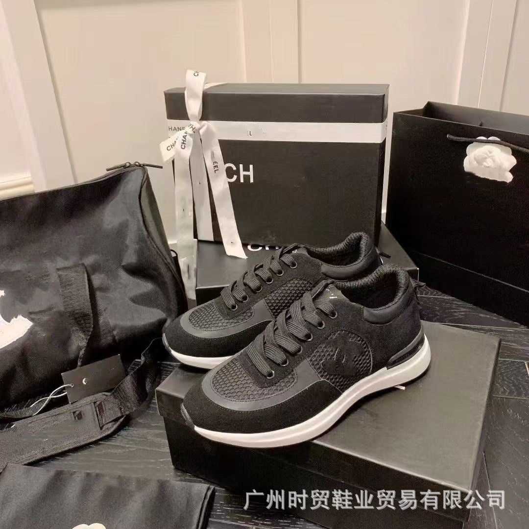 Zapatillas de suela gruesa con pequeñas fragancias, zapatillas de papá, zapatillas casuales de cuero suave para mujer, zapatillas de correr nuevas para mujer 2023