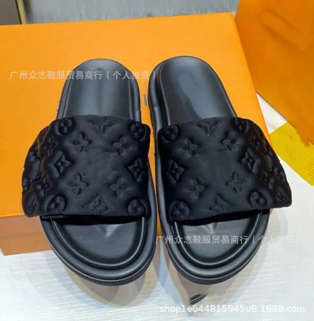 Comercio exterior Satén de Burro 2025 Verano Velcro Zapatillas de mujer Pastel mate para parejas Antideslizante Lote plano y de suela gruesa resistente al desgaste