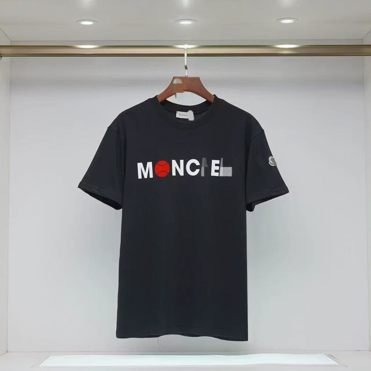 Camiseta MONC Unisex | Manga Corta Y Estampado