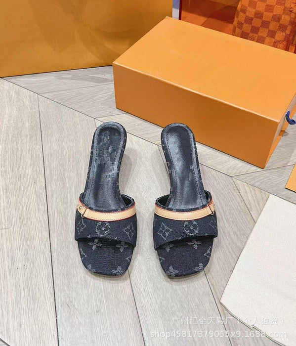Zapatillas de tacón alto de moda europea y americana, nuevas sandalias vaqueras bordadas con bordado súper populares 2025, tacón de aguja, elegante tendencia transfronteriza