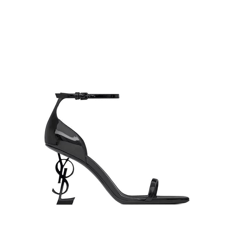 Sandalias de una tira para mujer, nuevos tacones con letras sexys de charol de celebridad romana de 2024 para mujeres