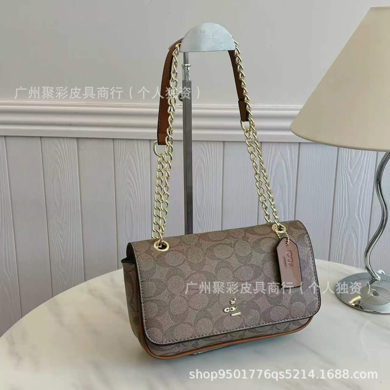 Bolso Coach Cuadrado Pequeño  | LuxuryMarkt
