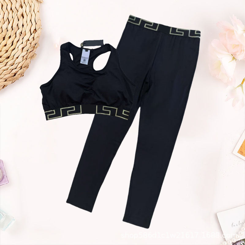 Ropa de yoga femenina europea y estadounidense, chaqueta deportiva, conjunto de yoga, pantalones de yoga de tiro alto de mujer fitness casual de alta gama