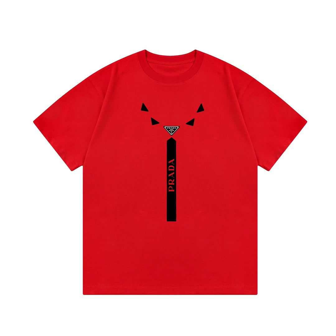 Versión de lujo de alta gama pra Pujia triángulo metálico LOGO, camiseta unisex de verano suelta y versátil con estampado y manga corta