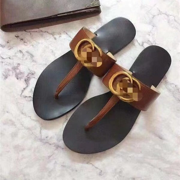 2023 Nuevas zapatillas de comercio exterior europeas y americanas Zapatillas planas de mujer Zapatillas de mujer Casual versátil de dedos abiertos, sandalias V