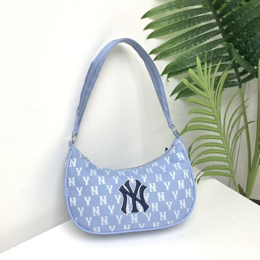 Bolso de la MLB coreana edición completa en relieve en relieve bolso sencillo de NY de moda versátil casual para mujer, novedad