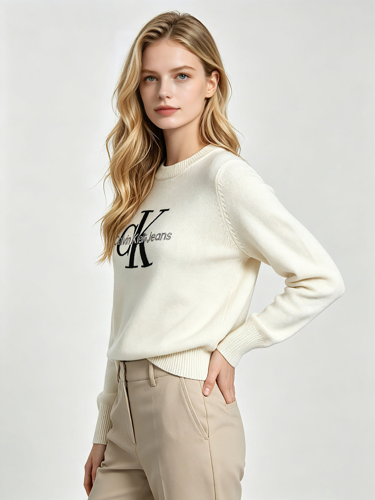 Women's CK embroidered sweater | Lettering and crew neck