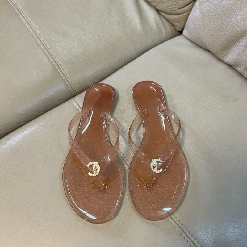 26 chanclas de chanel estilo Chanel con hebilla con hebilla de pedrería para sandalias versátiles y casuales de resort para mujer