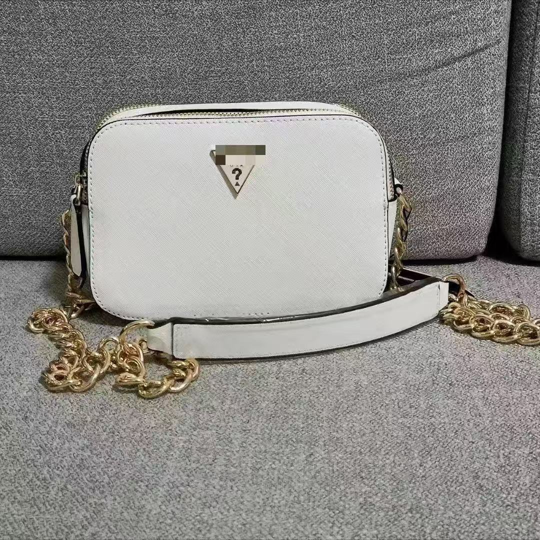 G Chain Camera Bag | Quilted Design