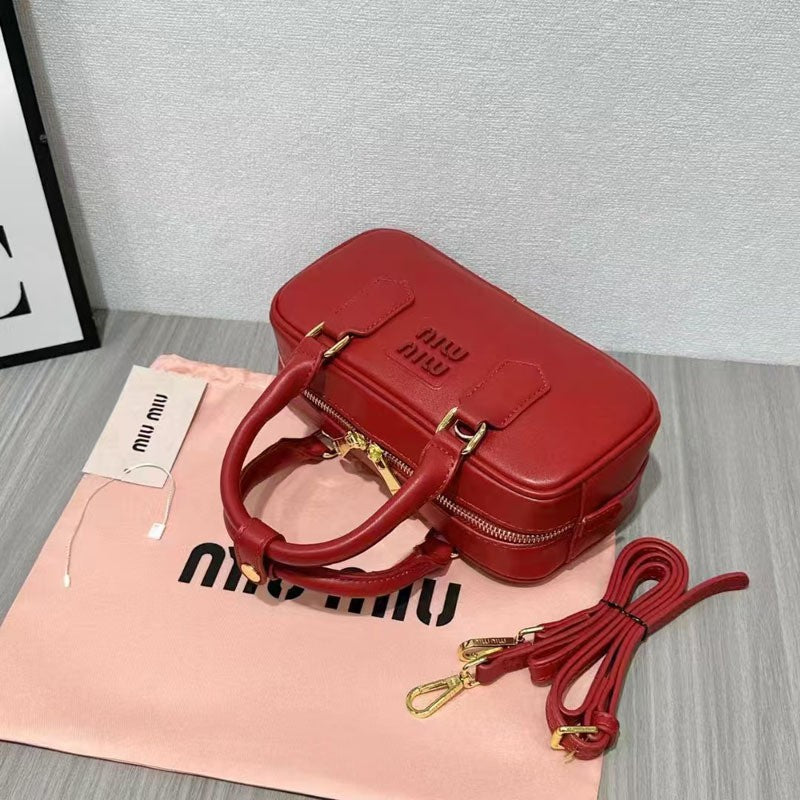Bolso Miu Miu Mujer Estilo Vintage | LuxuryMarkt