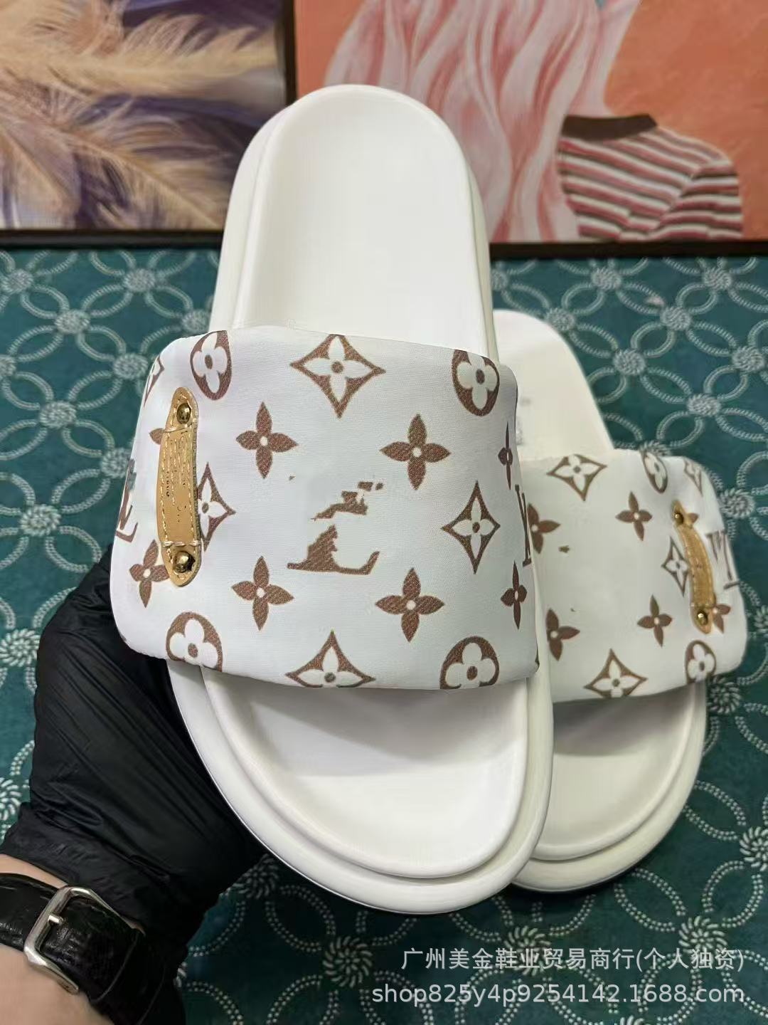 Zapatillas de Velcro de suela gruesa Donkey Home para mujer, 2025 Nuevas zapatillas antideslizantes de denim con letras antideslizantes para exportación
