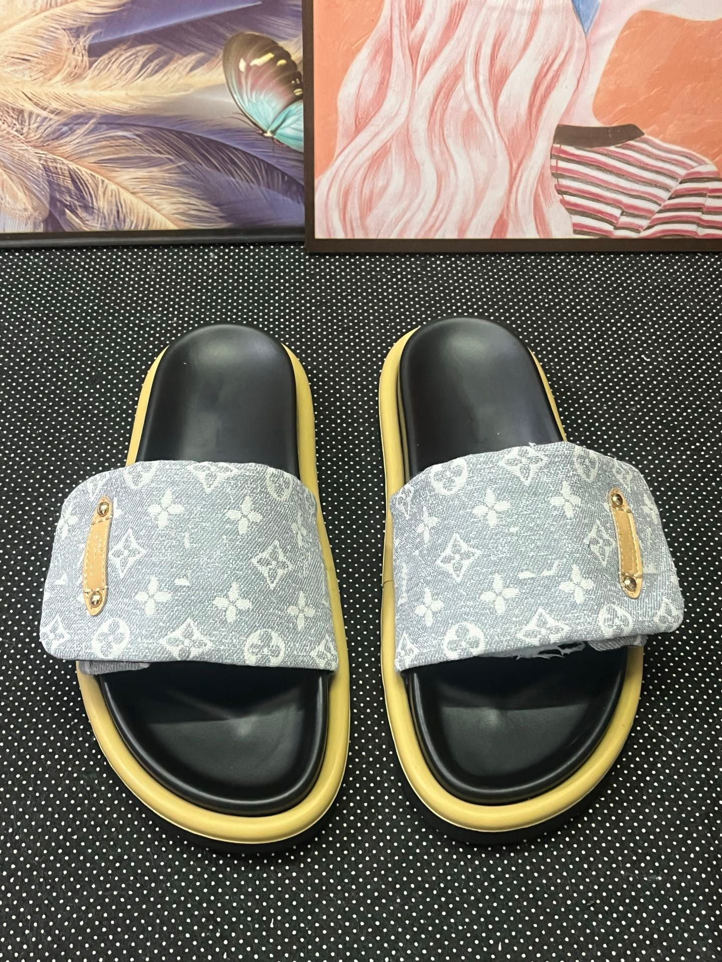 Zapatillas de Velcro de suela gruesa Donkey Home para mujer, 2025 Nuevas zapatillas antideslizantes de denim con letras antideslizantes para exportación