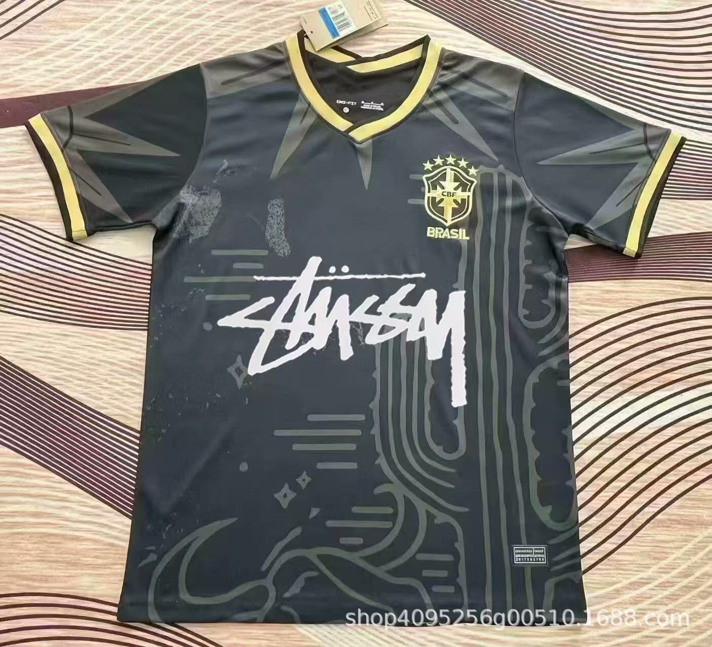 Venta al por mayor transfronteriza para Países Bajos, Alemania, Francia, Italia, Flamengo, Italia, envío gratuito para una camiseta de fútbol