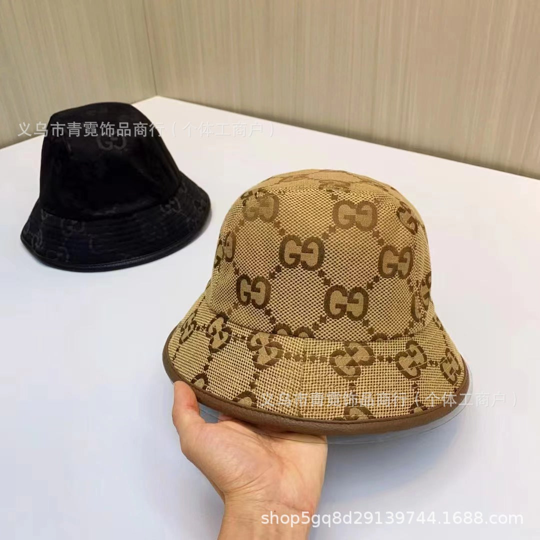 Cappello a secchiello con ricamo lettere G classiche | Unisex