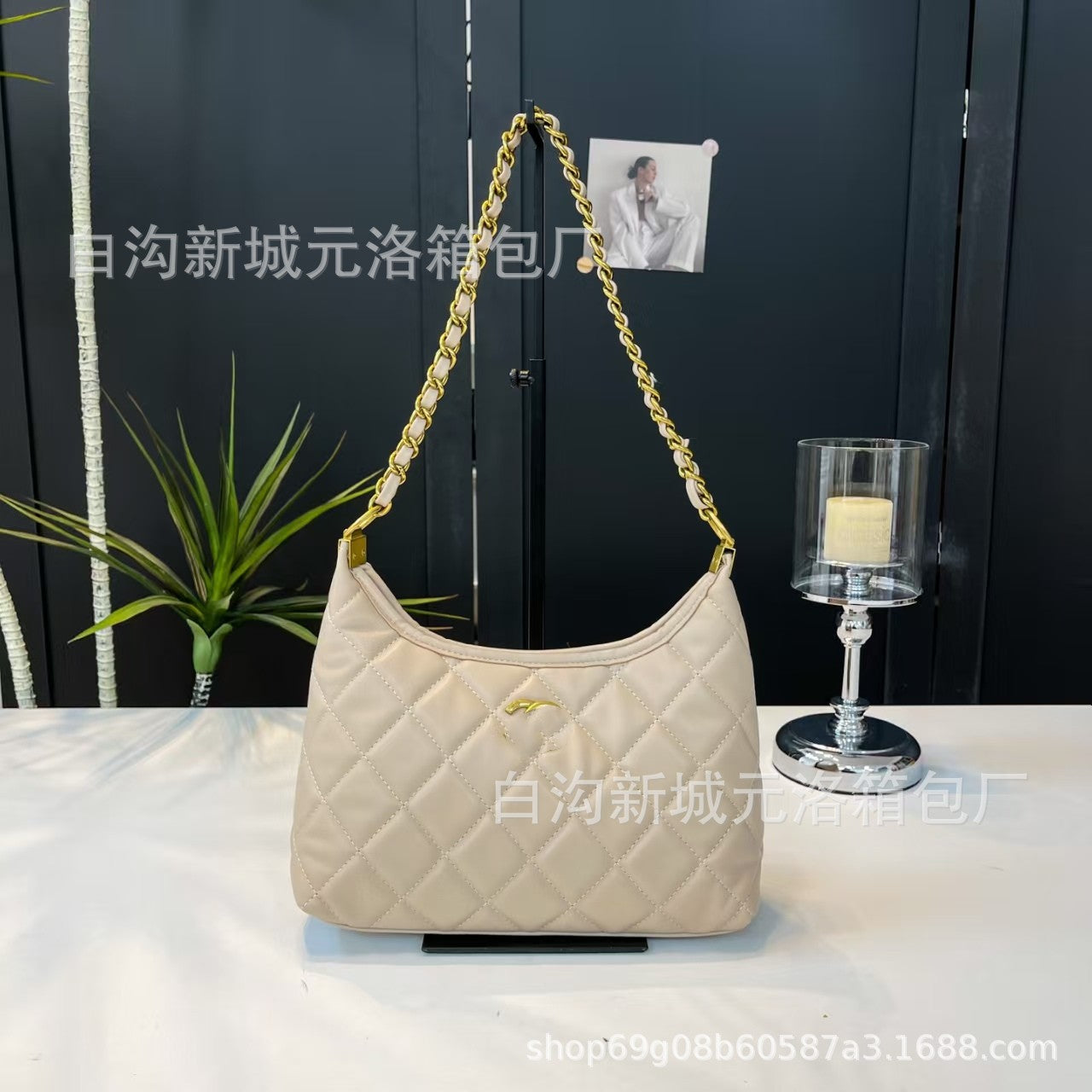Bolso vintage de diamante con cadena para mujer, nuevo bolso de moda de moda 2026, bolso de un solo hombro de textura nicho para mujer