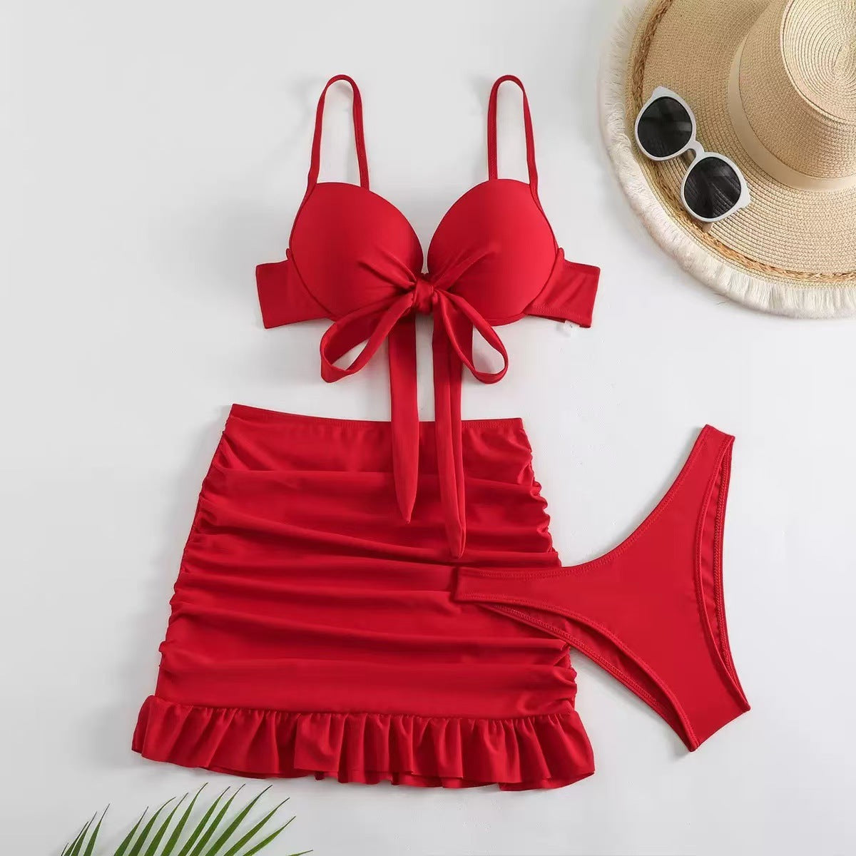 Conjunto de bañador femenino de tres piezas dividido en color sólido transfronterizo, nuevo bañador europeo y estadounidense de alta gama, sensual y ajustado con tirantes