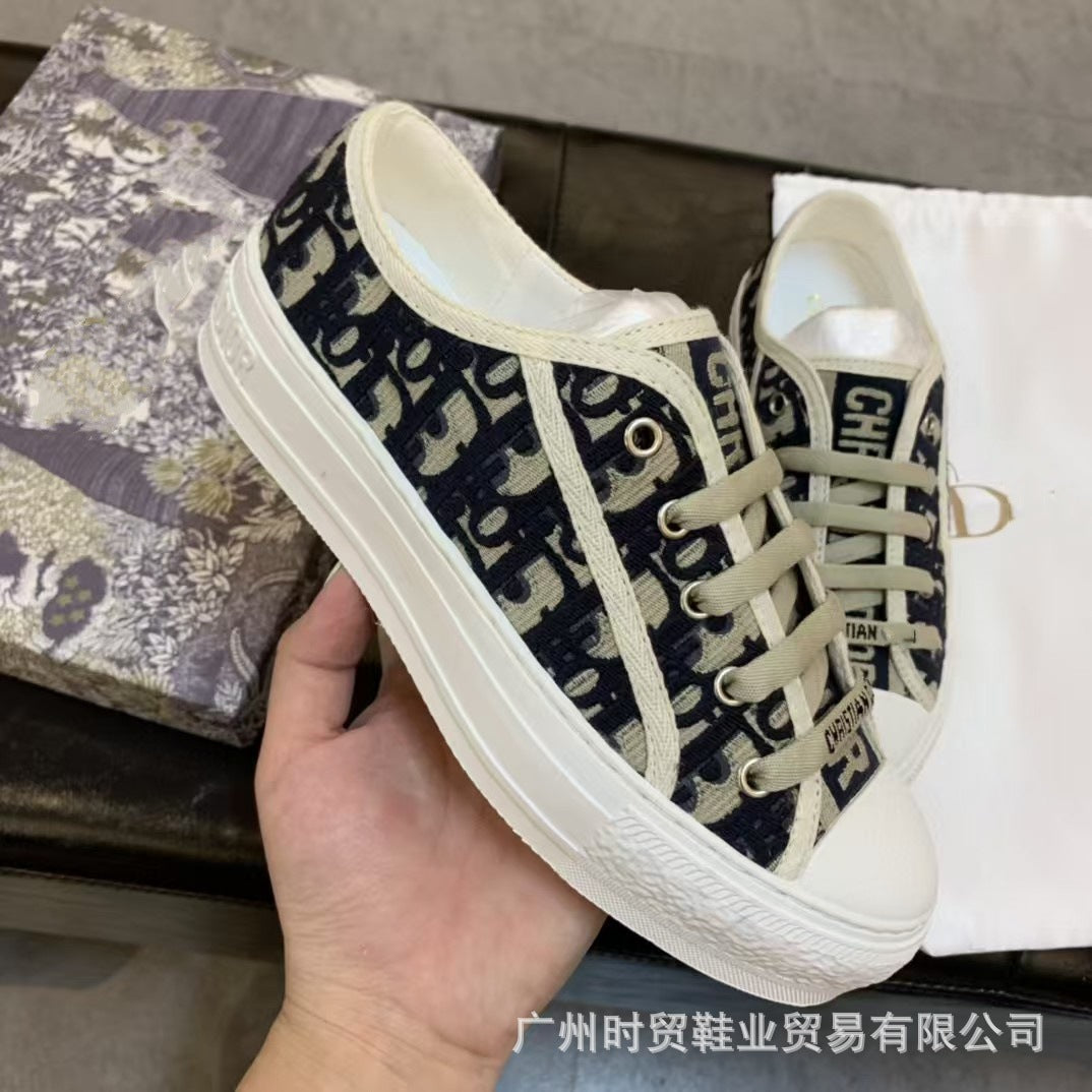 Zapatos de lona con bordado con letras, zapatos casuales versátiles con cordones de mujer con plataforma de relieve para el día a día