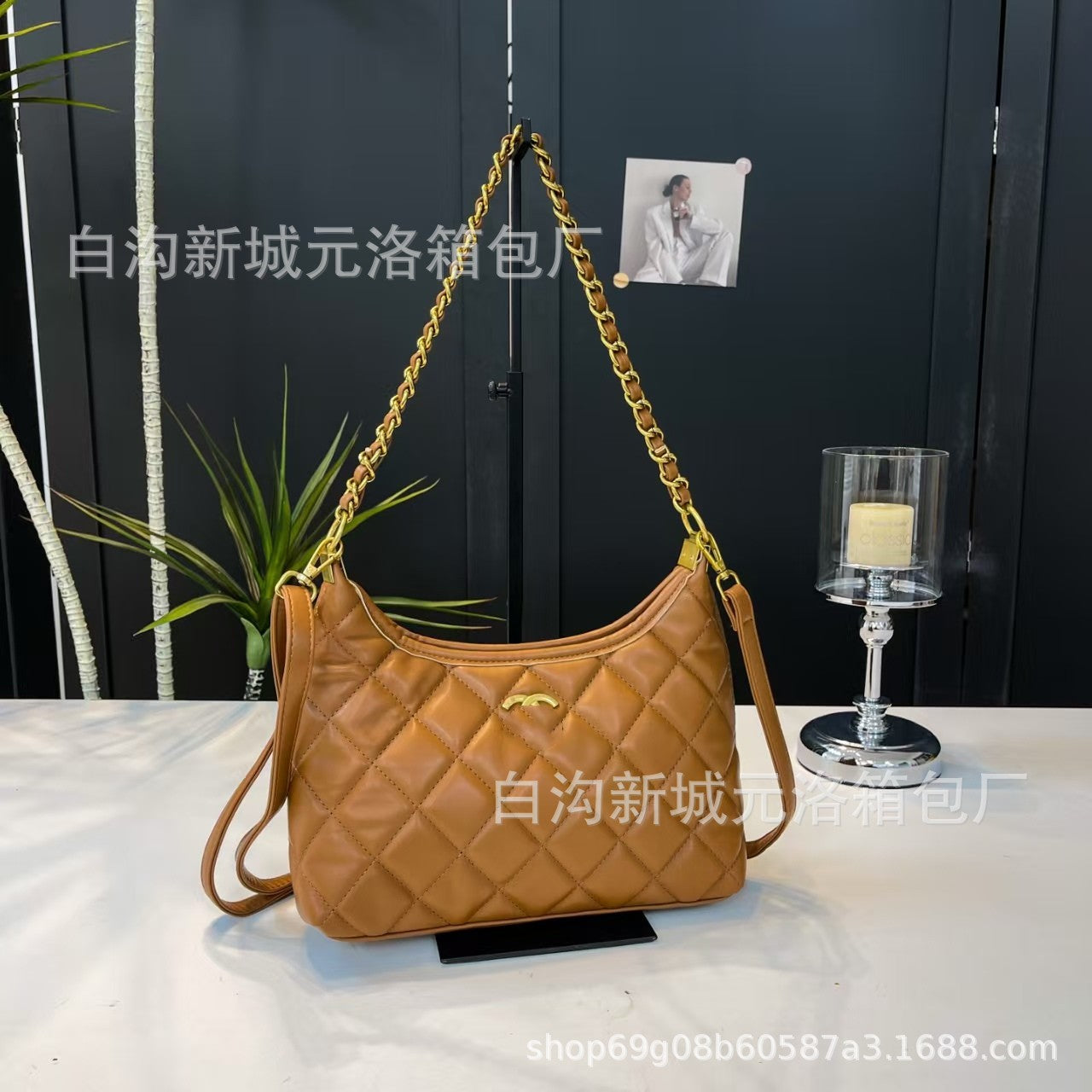 Bolso vintage de diamante con cadena para mujer, nuevo bolso de moda de moda 2026, bolso de un solo hombro de textura nicho para mujer