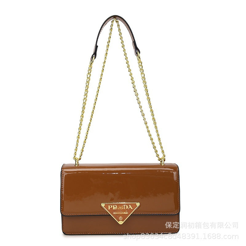 Nuevo bolso cruzado de charol estilo Chanel para mujer, con estilo Chanel, bolso cruzado de un solo hombro con cadena de desplazamientos y portátil de un solo hombro