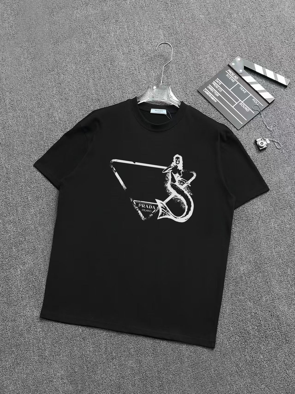 T-shirt Triangles métalliques | Casual été
