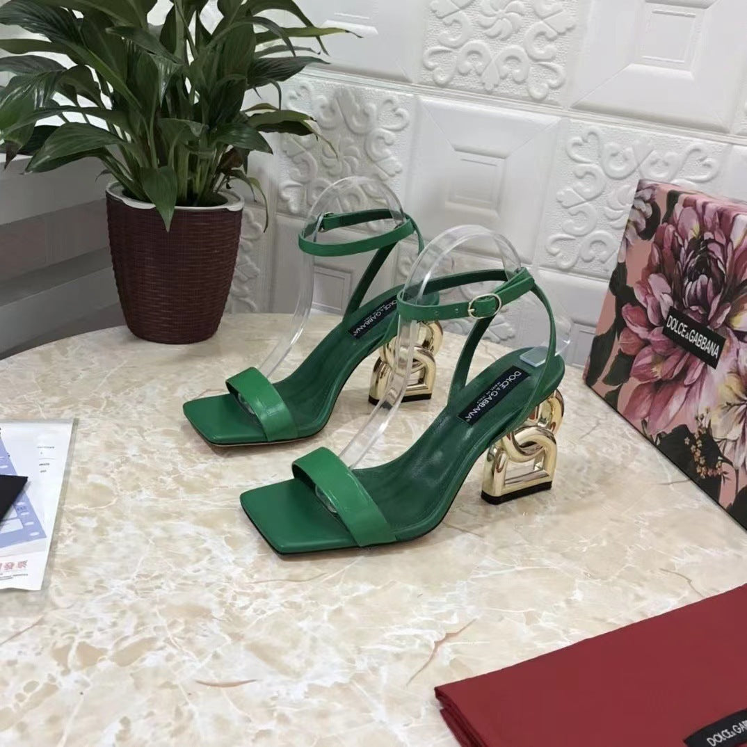 Zapatos de cuero casual Europe Station DG, zapatos de vaca de vaca de cuiro de mar plateados de Pepino de Mar, zapatillas, sandalias populares, tacones altos para zapatos cómodos de tacón alto