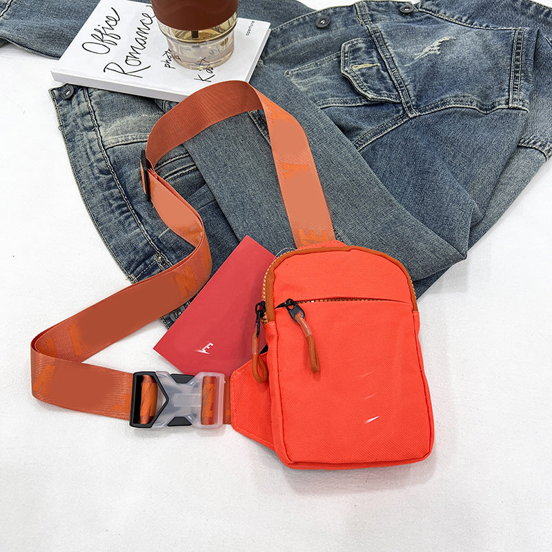 Nuevo bolso bandolera de viaje para verano, bolso de cintura de nylon para deportes al aire libre para hombres, bolso versátil de cofre tipo letras para mujer