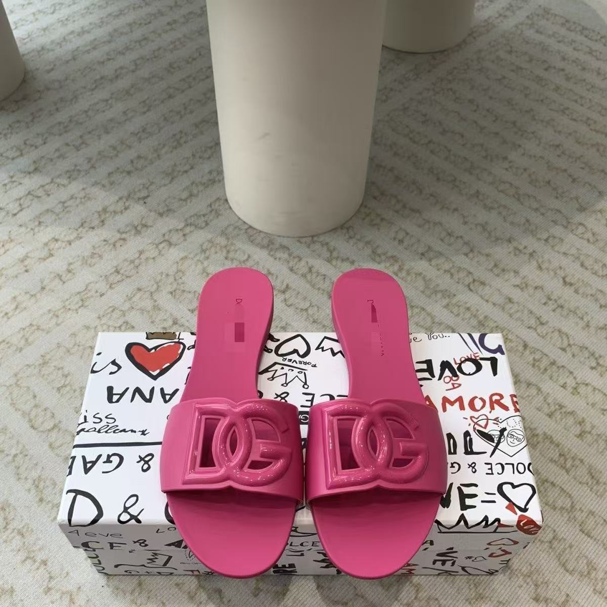 D Summer Slippers nueva prenda exterior transfronteriza, de fondo plano, cómoda, casual, moderna, versátil y de línea recta hueca
