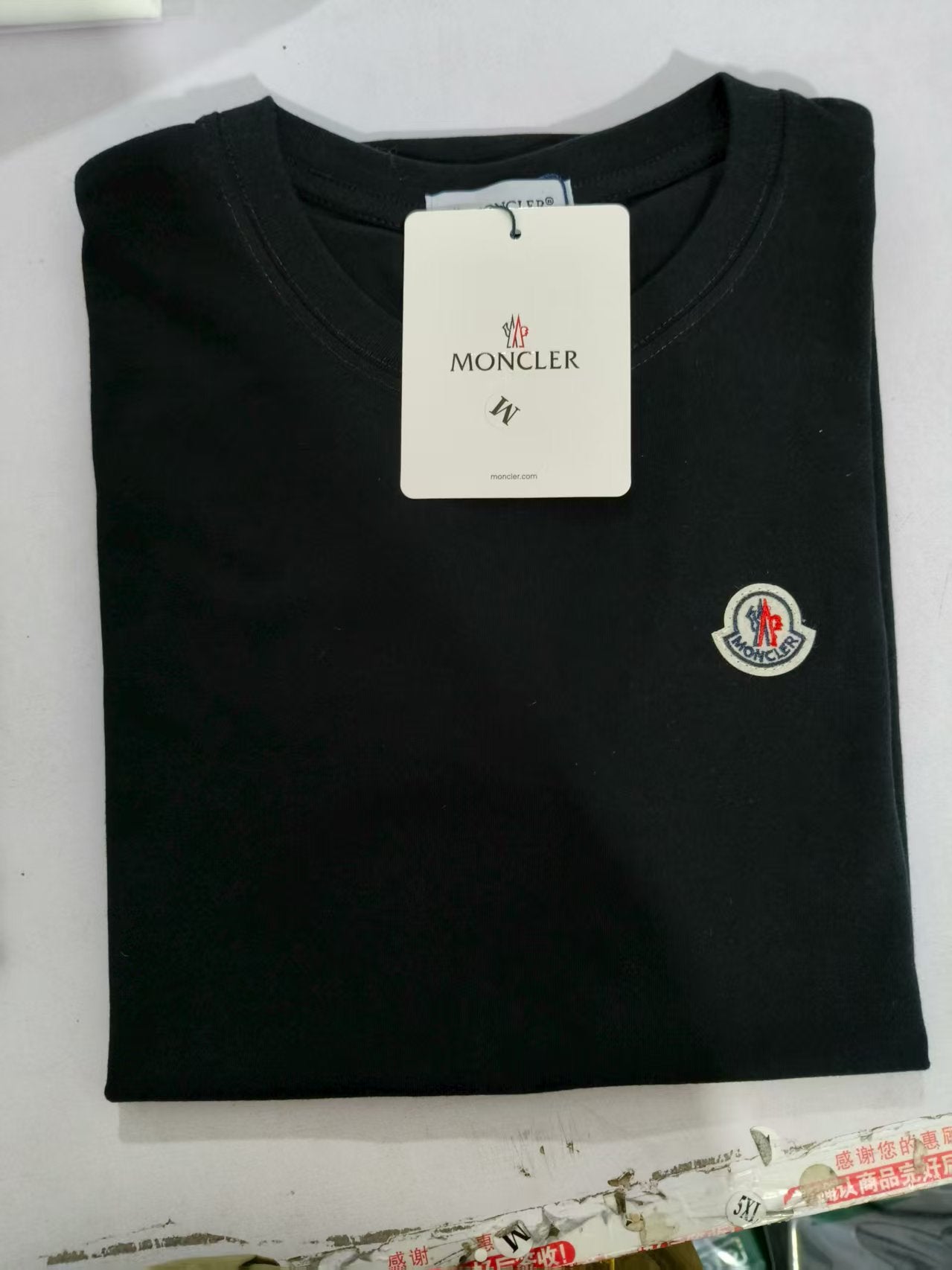 Camiseta Unisex Logo Pegatina Cuello Redondo Manga Corta