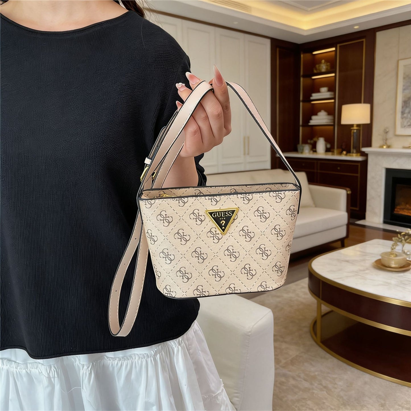 Bolsos de mujer, cartas impresas europeas y americanas transfronterizas, bolso bucket versátil de un solo hombro, diseño de nicho, bolso cruzado ligero y de lujo