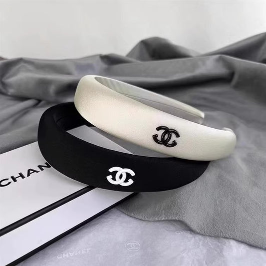 Diadema blanca de lunares de alta gama, diadema vintage francesa estilo Chanel, pinza de corona alta, tocado elegante