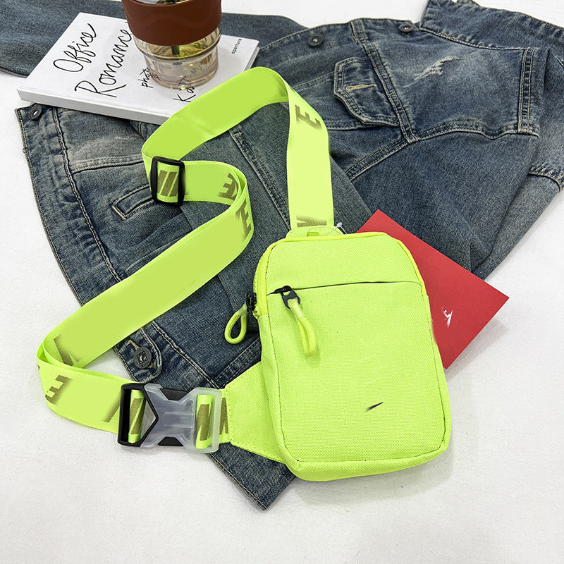 Nuevo bolso bandolera de viaje para verano, bolso de cintura de nylon para deportes al aire libre para hombres, bolso versátil de cofre tipo letras para mujer