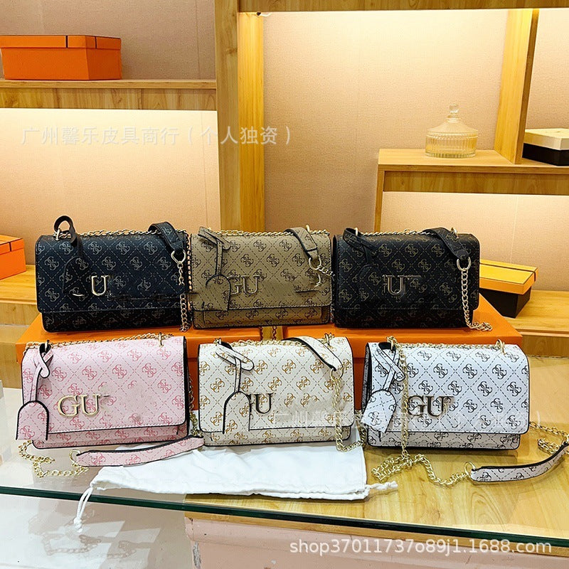 Bolso de cadena de moda súper caliente, súper caliente, bolso de cintura cruzado de un solo hombro para mujer 2025, de moda, versátil y versátil y de un solo hombro Bolsas