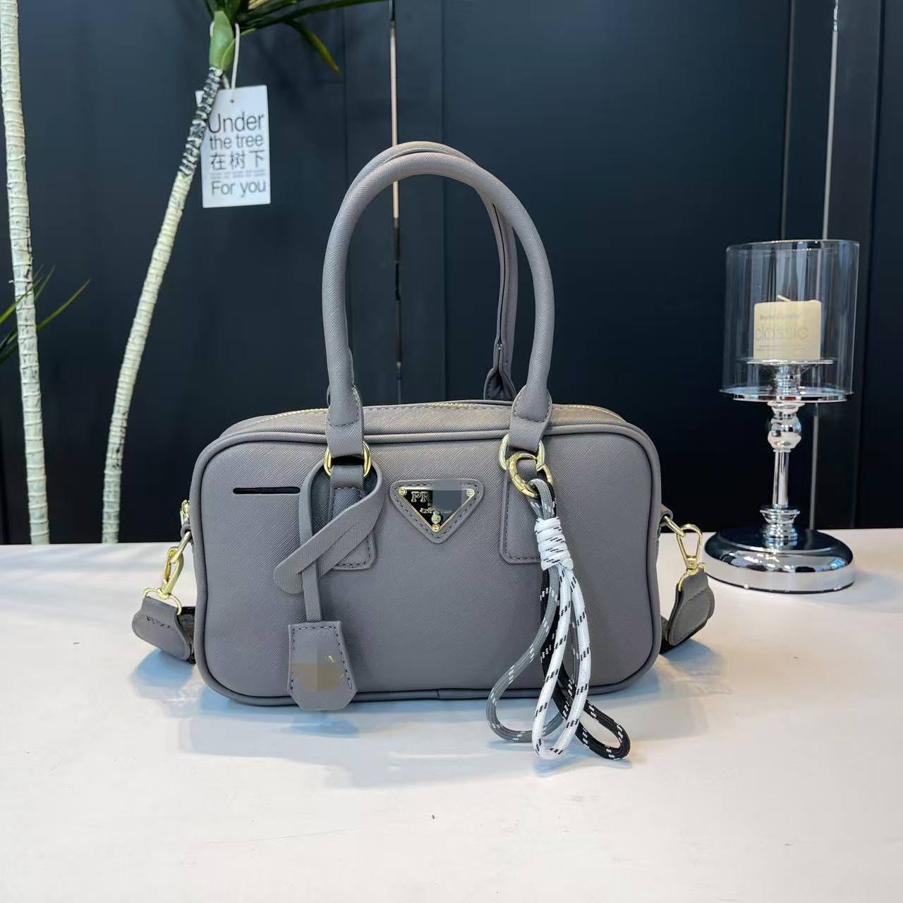 Nuevo bolso de vaca clásico anti-grano de moda de la marca P transfronterizo, bolso multifuncional de gran capacidad, bolso de un solo hombro