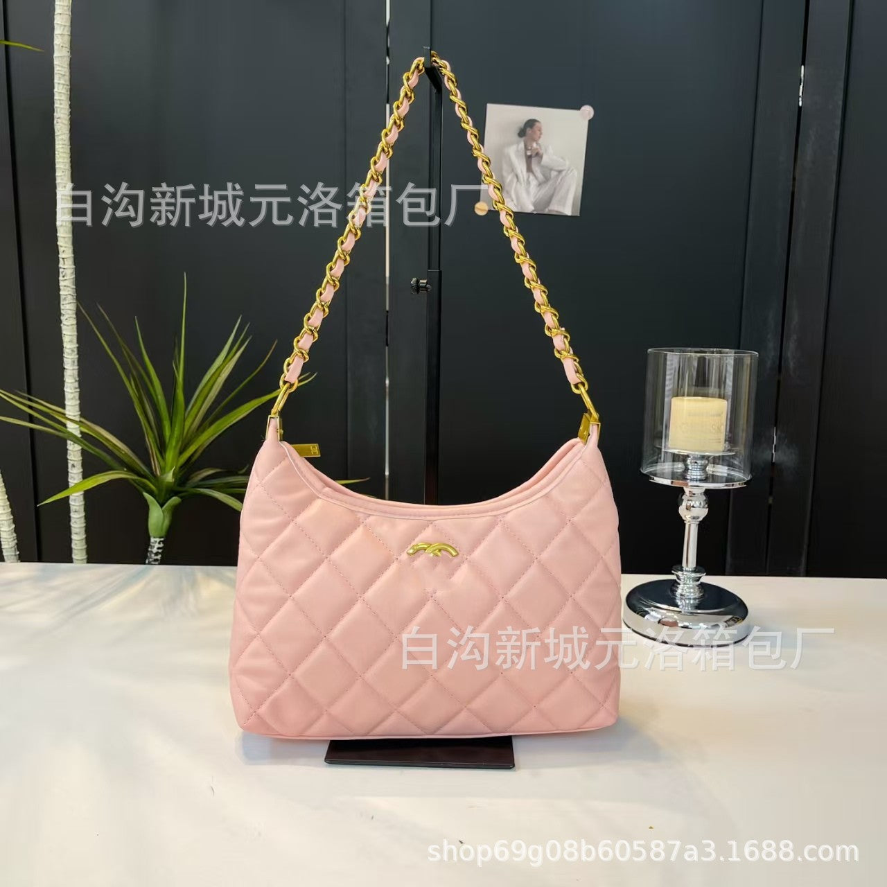 Bolso vintage de diamante con cadena para mujer, nuevo bolso de moda de moda 2026, bolso de un solo hombro de textura nicho para mujer