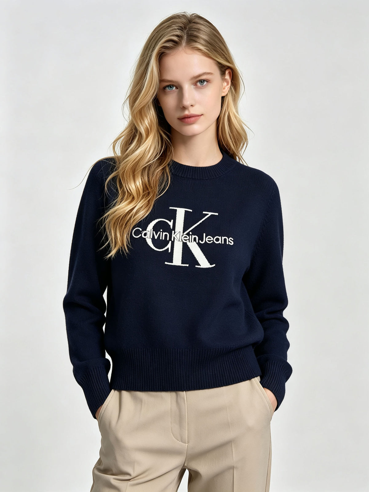 Women's CK embroidered sweater | Lettering and crew neck
