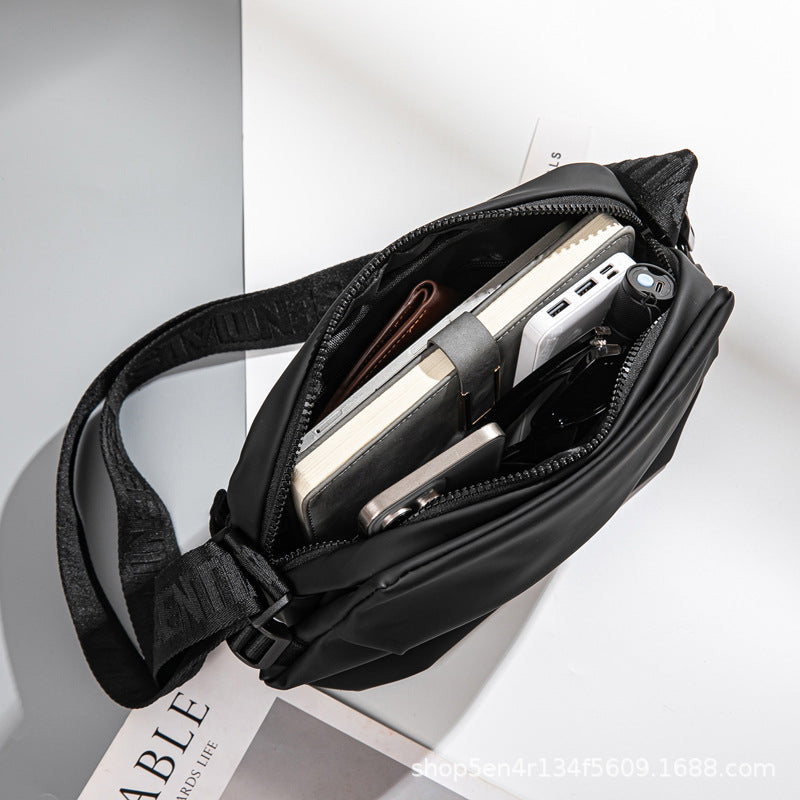 Essentials Bolso Bandolera Moda 2025 | Accesorio Streetwear Premium