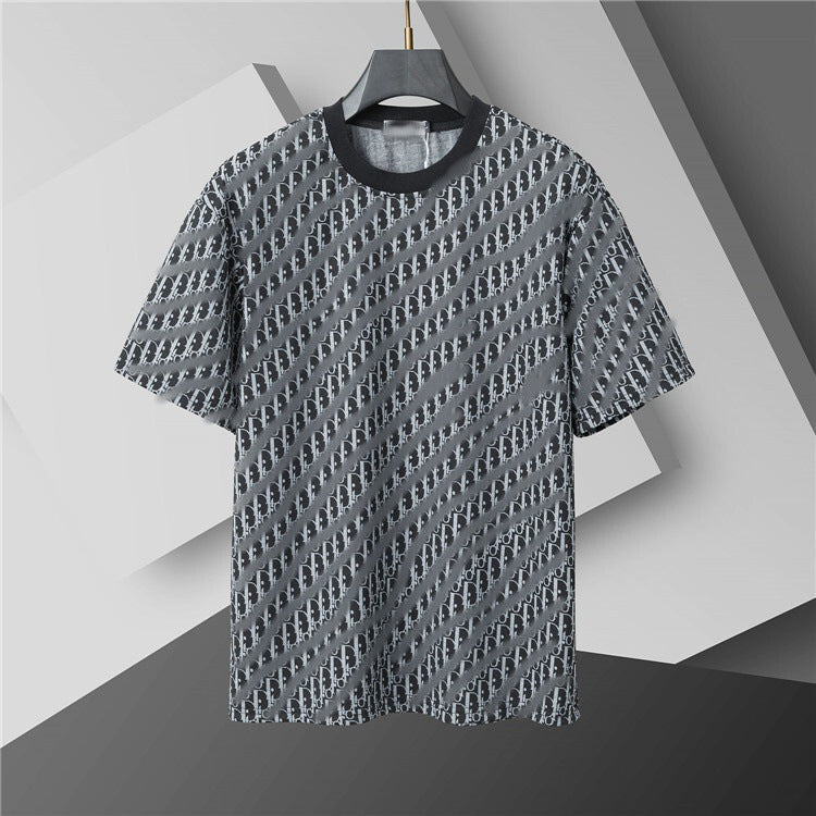 Versión correcta de 2026 de la nueva camiseta ligera de lujo de verano, camiseta de manga corta de cuello redondo y versátil para hombres y mujeres, países extranjeros de Europa y Estados Unidos