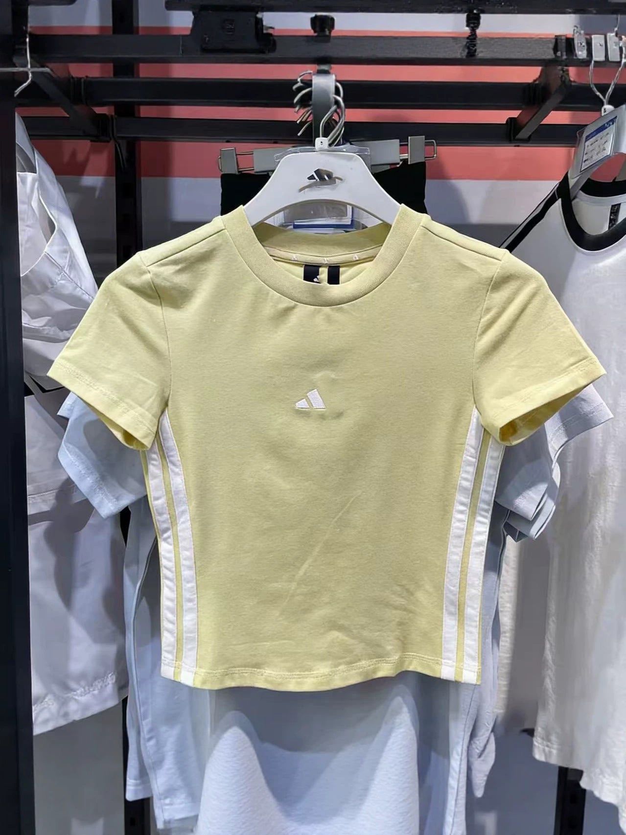 Camiseta Adidas Deportiva Mujer Tres Tiras Verano