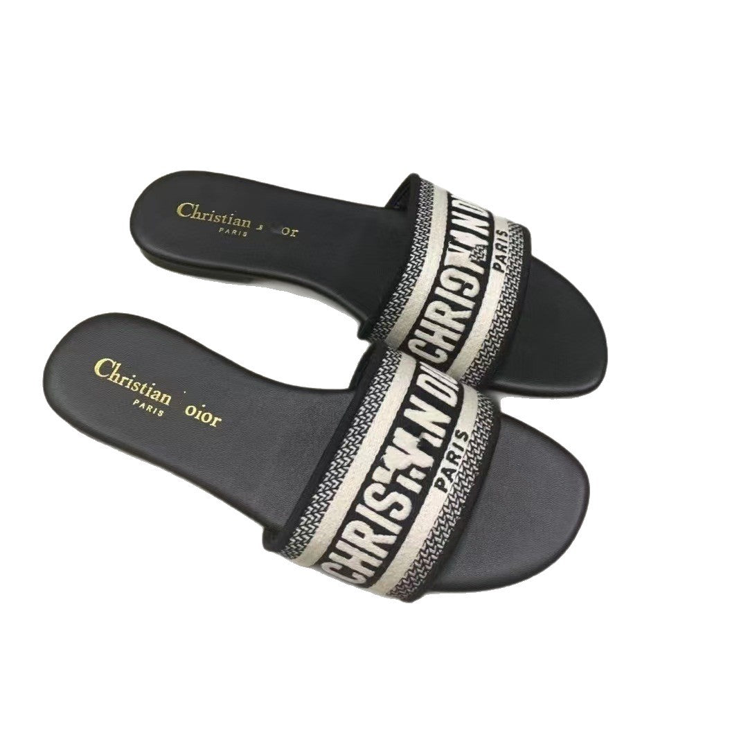 Zapatillas de alta calidad marca D, tallas 1-48, bordados jacquard, zapatillas planas clásicas casuales de playa para mujer