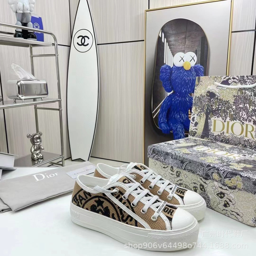 Zapatos de lona bordados con letras altas, zapatos de mujer con plataforma elevada con cordones, zapatos casuales versátiles de flor antigua, zapatos de tapa baja con cordones