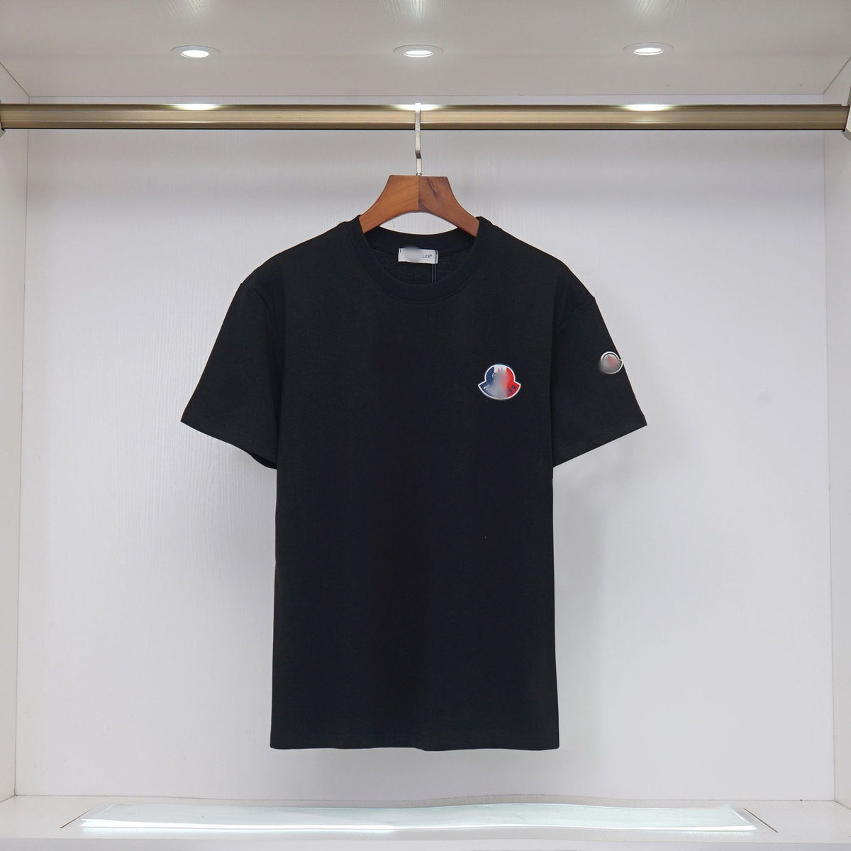 Camiseta Bordada Hombre MON | Cuello Redondo