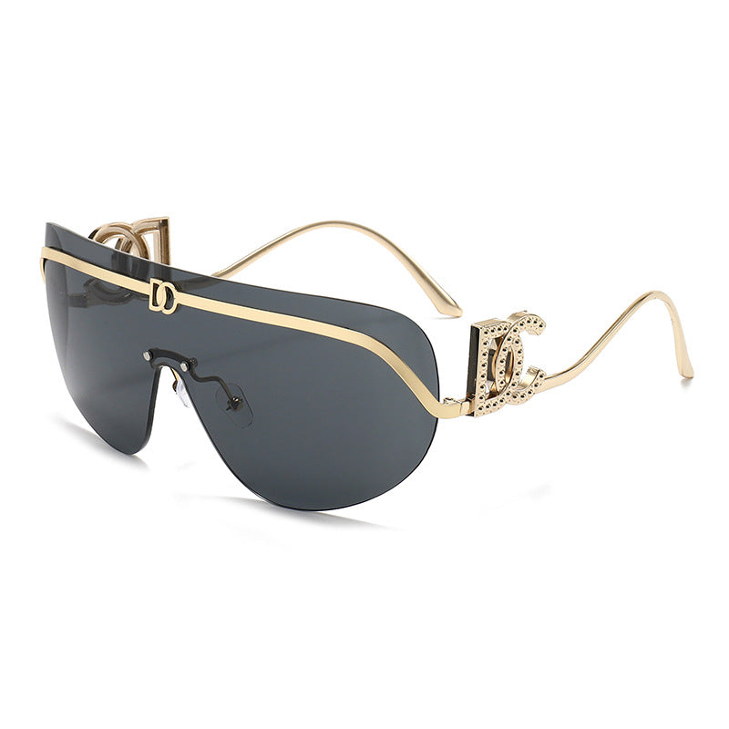 Gafas de sol nuevas de venta 2026, palas de metal letra, gafas de sol de una pieza, viseras de moda europeas y americanas, transfronteriza