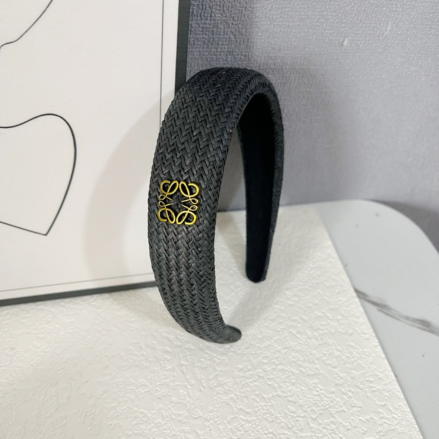 Nueva banda de pelo de paja tejida con borde ancho, broche sencilla de verano para lavar la cara, triángulo invertido, P para el hogar, moda para el hogar, corona alta, corona para el pelo