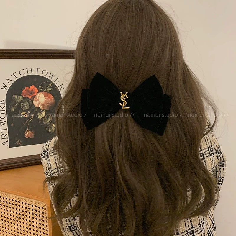 Pinza de pelo estilo Chanel con lazo de terciopelo negro, pinza vintage francesa, accesorio premium de clip de tiburón