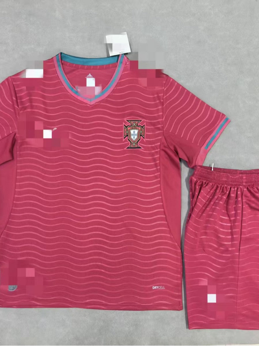 26 juegos de 26 aficionados para las equipaciones de fútbol de la Copa del Mundo de EE.UU., Canadá y México para Brasil, España, Portugal y Croacia