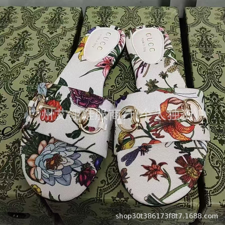 Nuevas sandalias de tacón grueso con tira de una sola tira G Family 2025 para mujer, tacones altos de moda, sandalias de hebilla de caballo para mujer, conjunto de zapatos simples