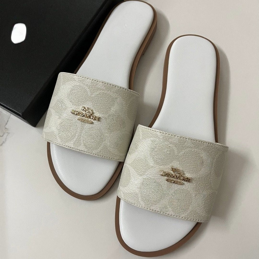 Prendas exteriores estilo francés estilo Style C con hebillas metálicas para mujer, zapatillas refrescantes versátiles y de moda 2025