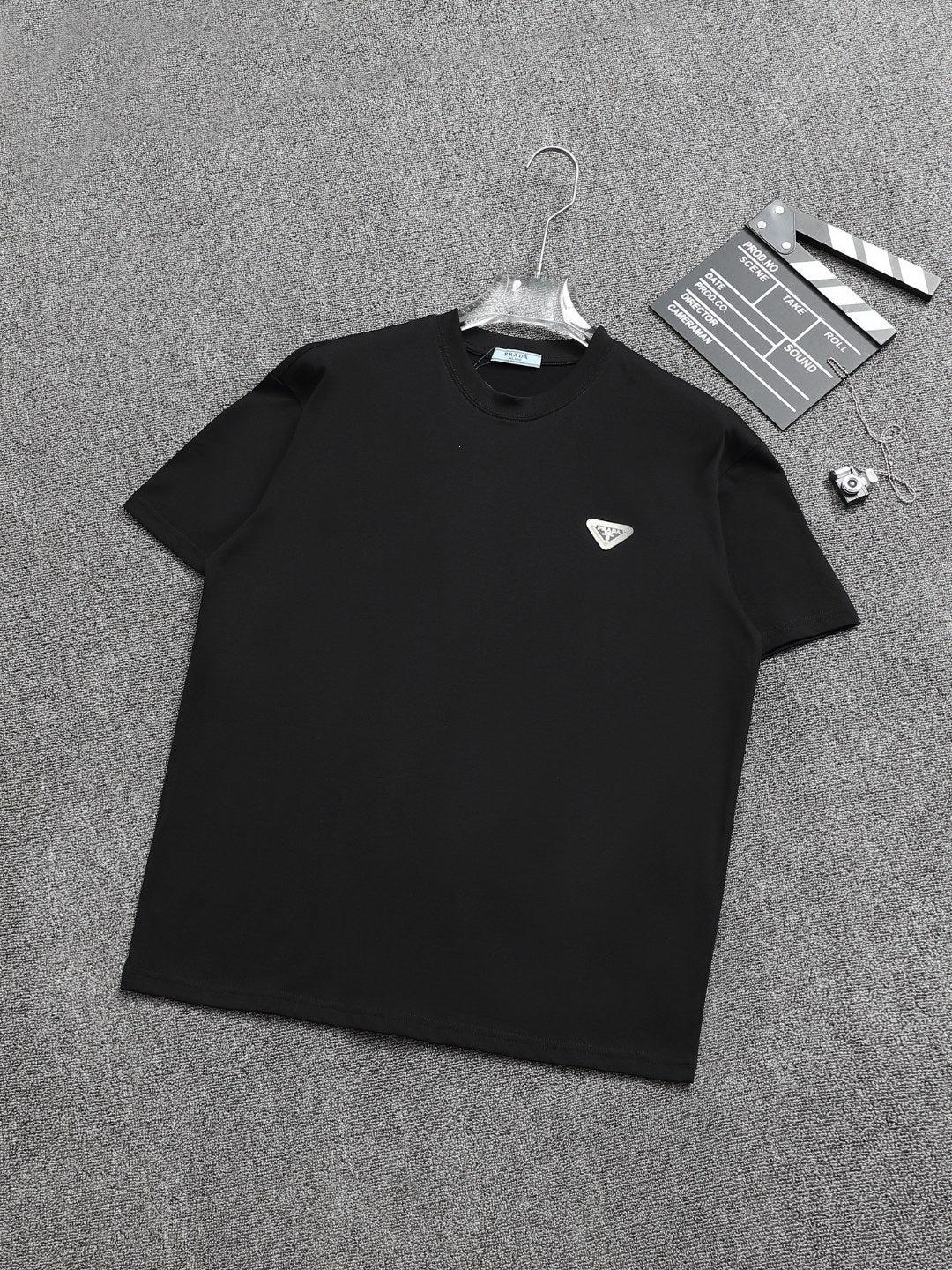 T-shirt Triangles métalliques | Casual été