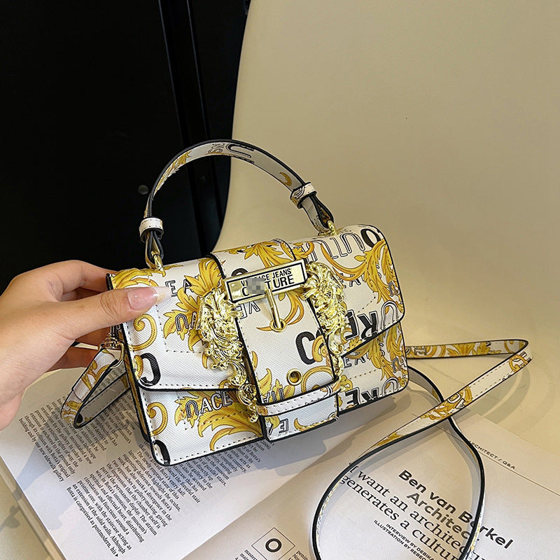 Un bolso de bolso pequeño de estilo bosque único y de nicho, la nueva tendencia para mujer, versátil y de alta gama, es popular este año